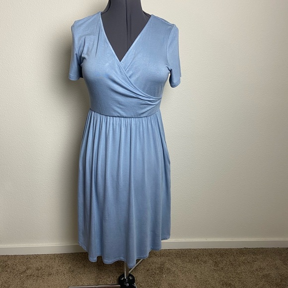 Eikosi Large Blue V-Neck Pockets Short Sleeve Elastic Waist Office Dress - Picture 3 of 6
